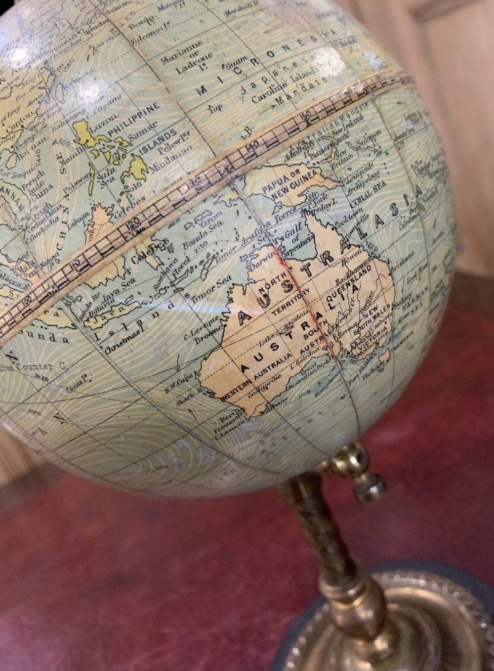 Phillips World Globe c1910 (pre-Ireland partition 1921) View IV