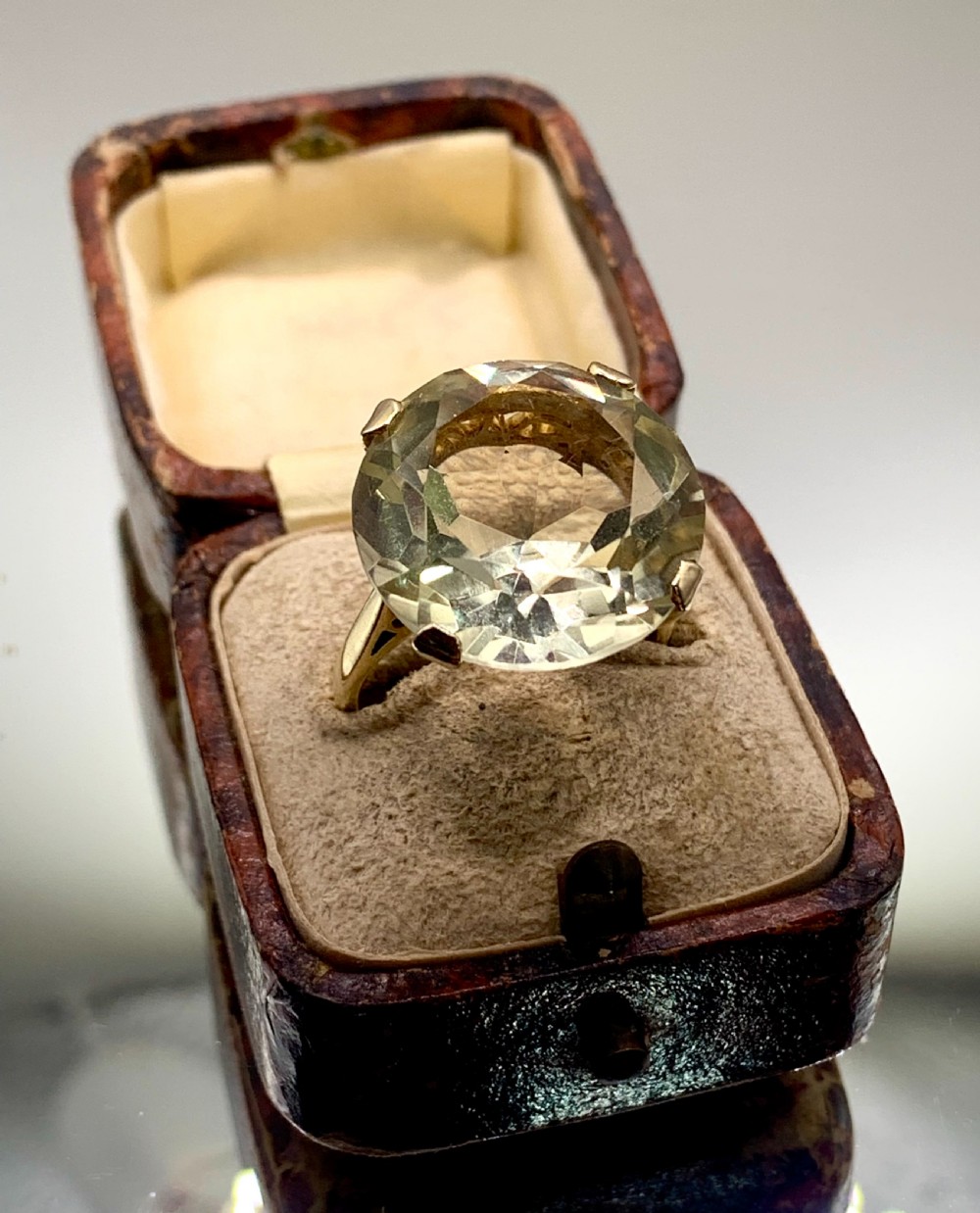 Striking Victorian Antique Citrine Solitaire 9ct gold ring (approx 20ct) Size N