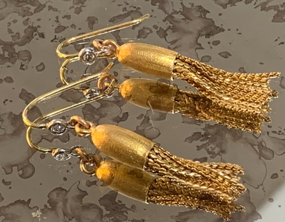 Extremely Fine Art Deco 18ct Gold Diamond Tassel Earrings c1920-30's. View IV