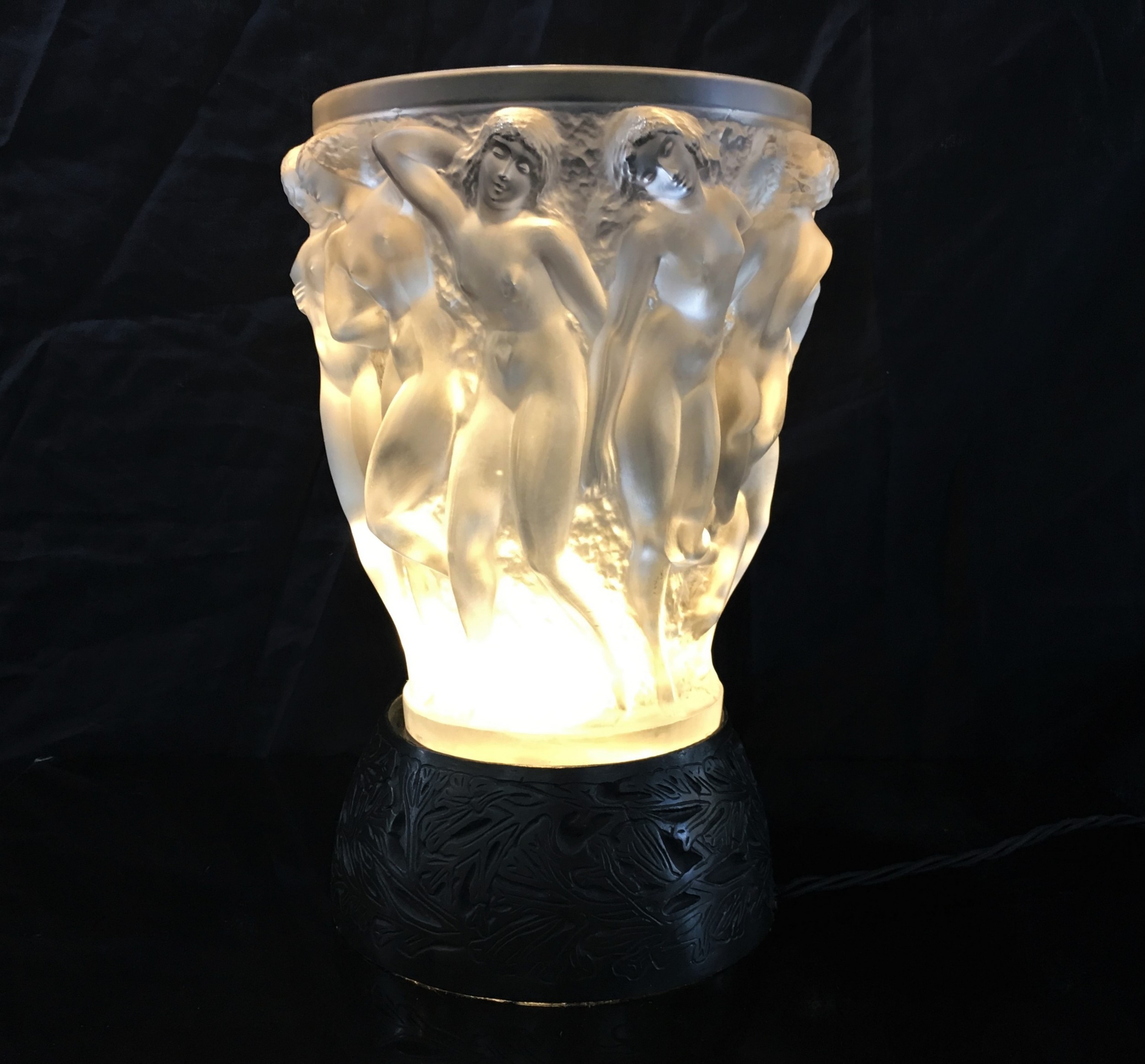 Ваза lalique bacchantes