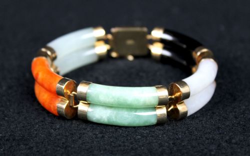 EARLY 20TH C 14CT GOLD BLACK ONYX AND JADE BRACELET - ADDITIONAL PHOTO 1
