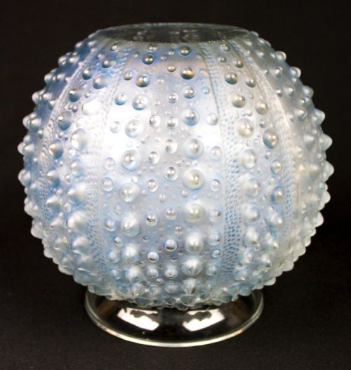 REN LALIQUE 'OURSIN' VASE - ADDITIONAL PHOTO 4