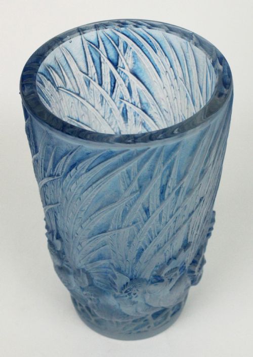 LALIQUE COQS ET PLUMES VASE - ADDITIONAL PHOTO 1