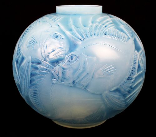 lalique poissons vase - CATEGORY: ANTIQUE GLASS - DATED 1920