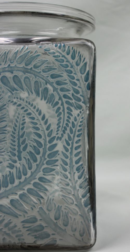 REN LALIQUE 'MYRRHIS' VASE - ADDITIONAL PHOTO 2