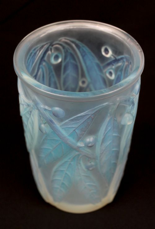 REN LALIQUE 'LAURIERS' VASE - ADDITIONAL PHOTO 1