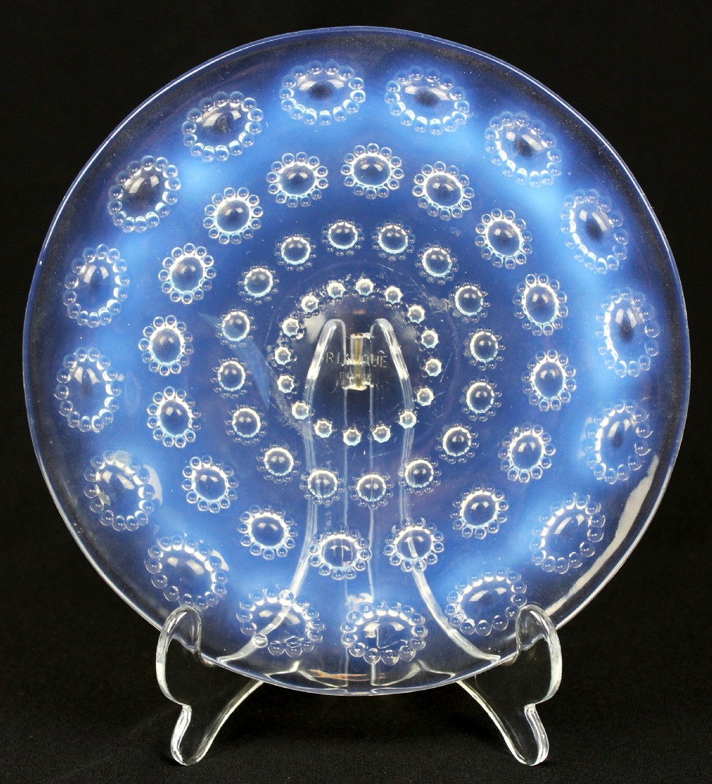 René Lalique ASTERS No 5 opalescent plate.