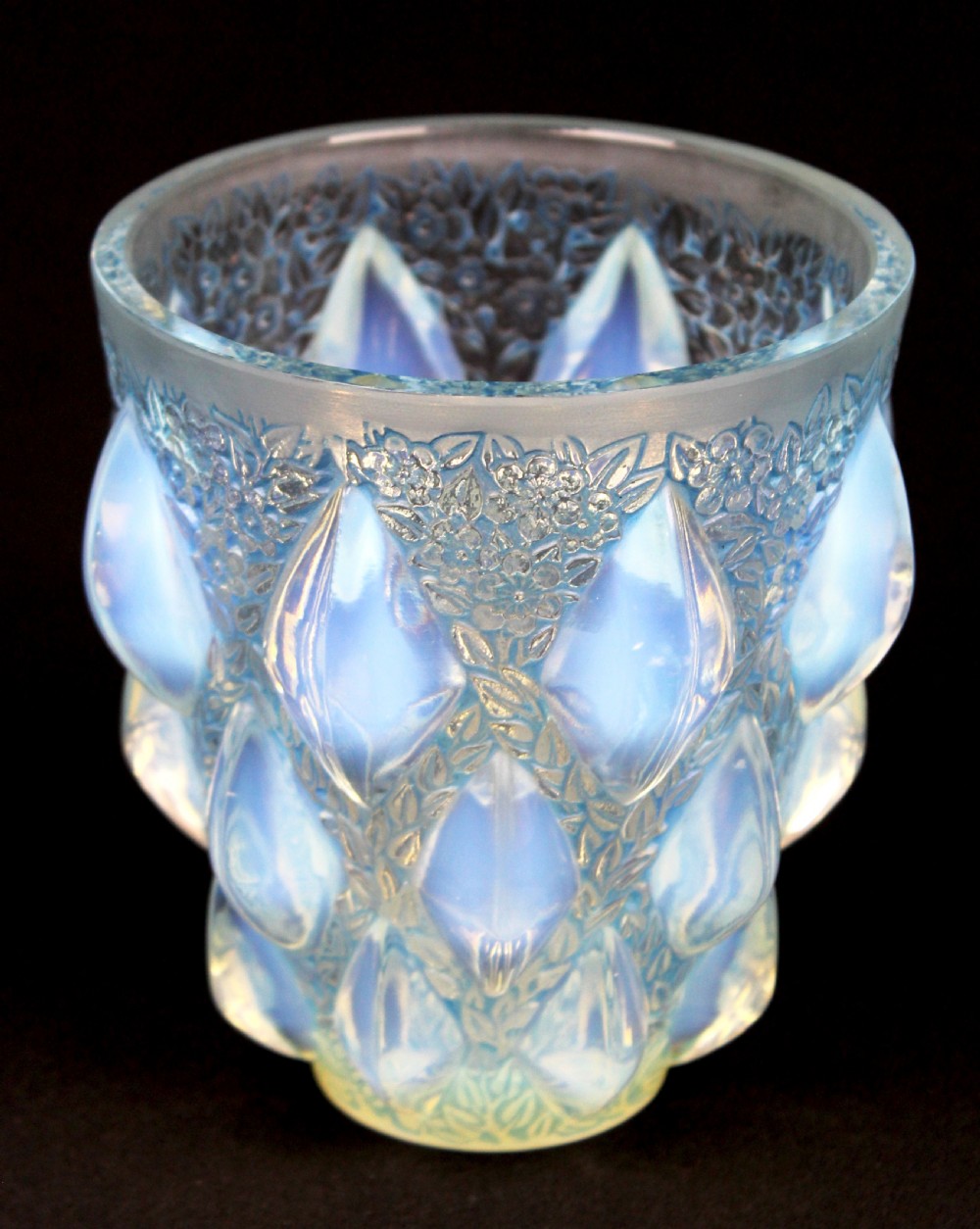 René Lalique 'Rampillon' vase