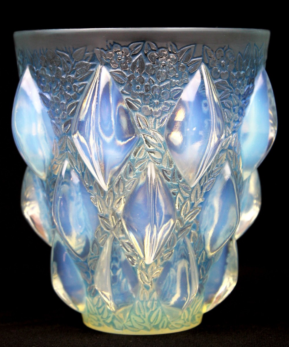 René Lalique 'Rampillon' vase View V