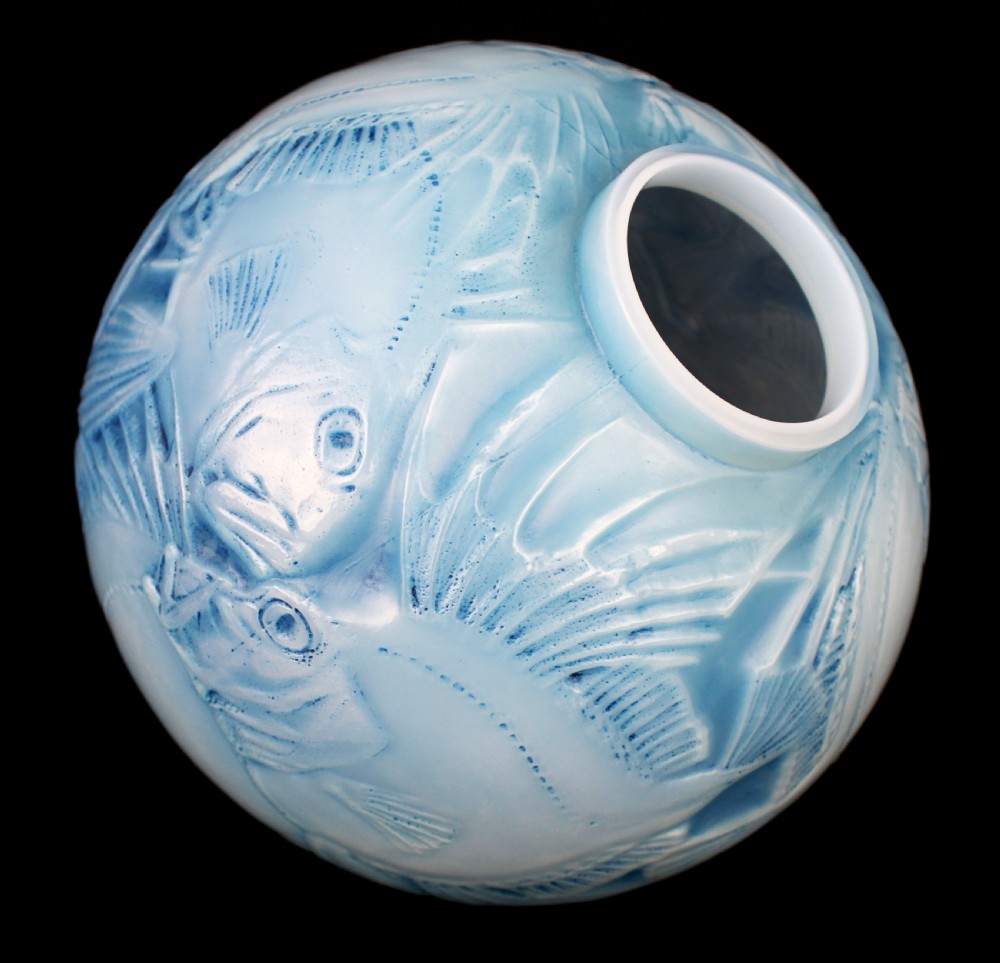 Lalique Poissons vase View IV