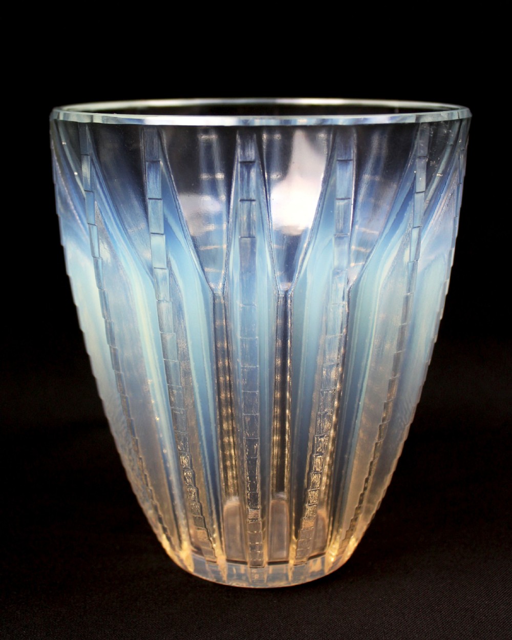 René Lalique 'Chamonix' Vase View II