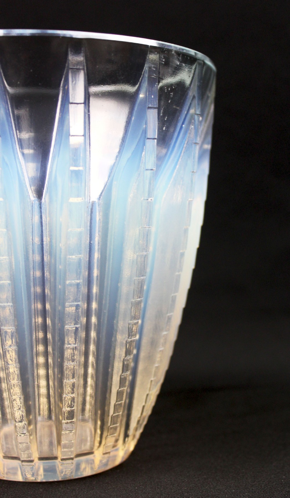 René Lalique 'Chamonix' Vase View VI