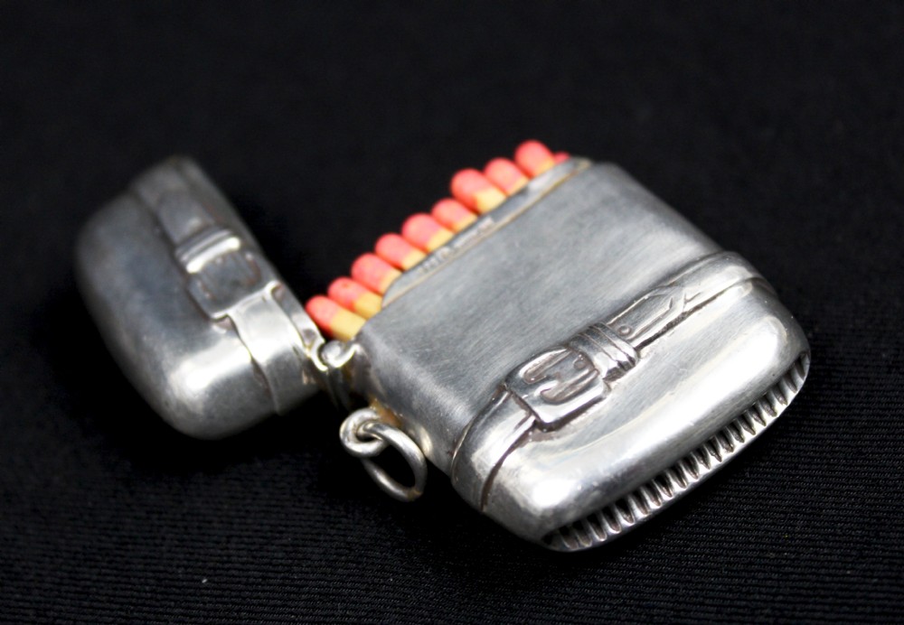 Silver Vesta case View IV
