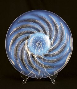 REN LALIQUE 'POISSONS NO 1' PLATE