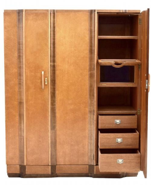 Superb Art Deco Triple Door Maple Wardrobe, c1930