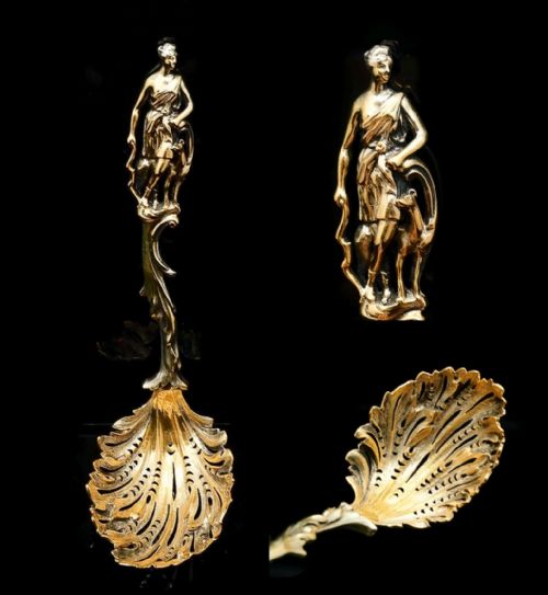 Victorian Silver Gilt Sugar Sifter Spoon 'Diana the Huntress' Figure - Francis Higgins 1854