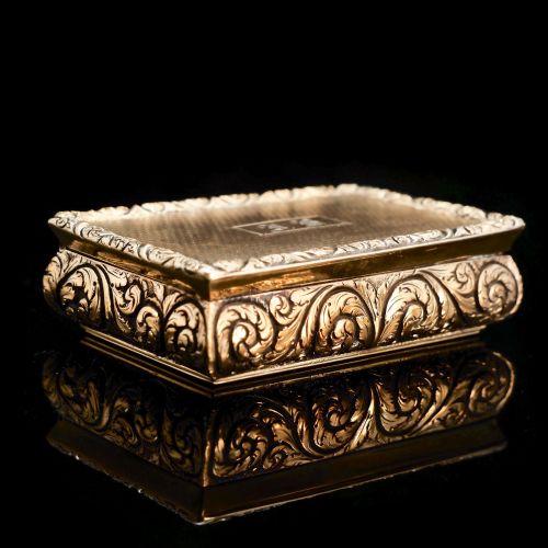 fig 2. Antique English Georgian Silver Gilt Table Snuff Box - Thomas Shaw 1828