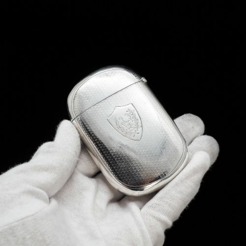 fig 4. A Unique Victorian Solid Silver Cigarette Case - Hilliard & Thomason 1880