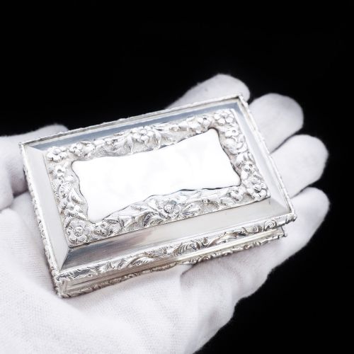 fig 1. A Heavy Solid Silver Table Snuff Box - Francis Clark 1845