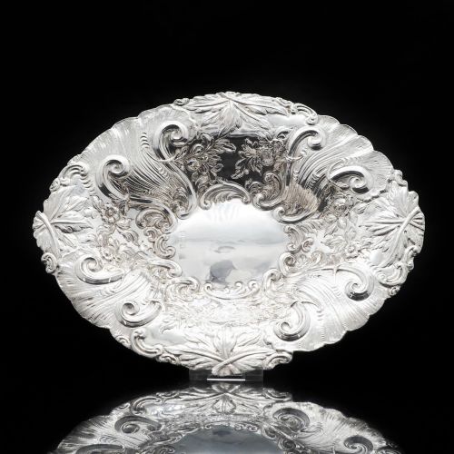 fig 1. An Ornate Victorian Solid Silver Chased Dish - Goldsmiths & Silversmiths Co 1896
