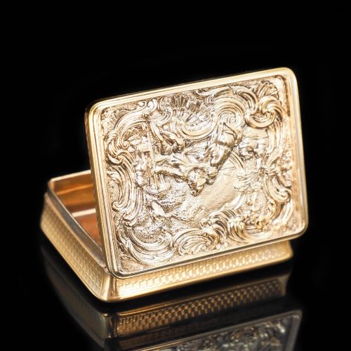 fig 3. Magnificent Silver Gilt Georgian Rococo Snuff Box with Shepherd Boy Scene - James Barrat 1816