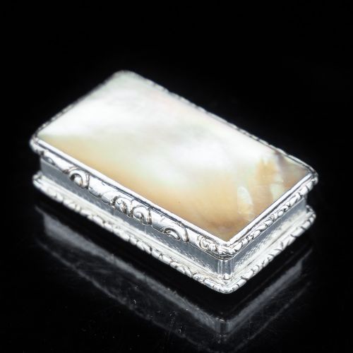 Georgian Silver Mounted Mother of Pearl Snuff Box - William Pugh 1831
