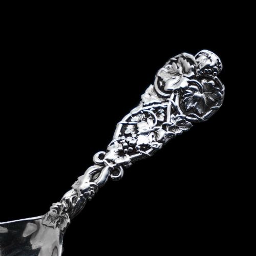 fig 3. Antique Georgian Solid Silver Tea Caddy Spoon with Cast Vine Handle - 1823