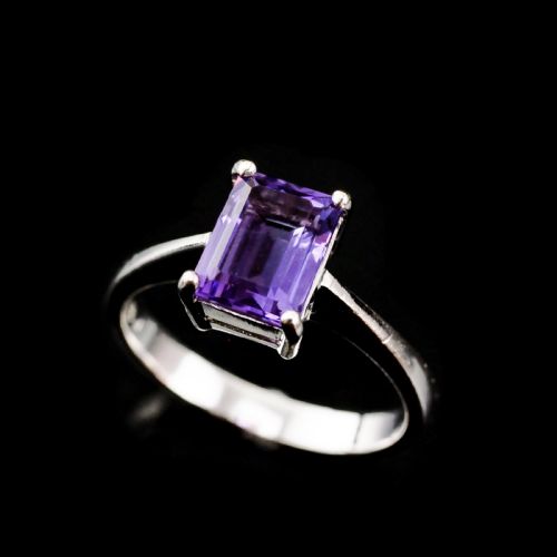 fig 2. An 18K White Gold 'Emerald Cut' Amethyst Ring
