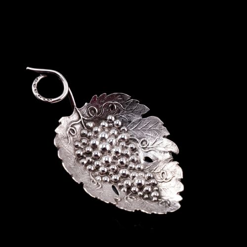 fig 2. Antique Georgian Solid Silver Tea Caddy Spoon Vine Leaf Design - Joseph Willmore 1814