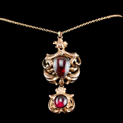 fig 5. Antique Victorian 18ct Gold Garnet Cabochon Necklace - c.1840