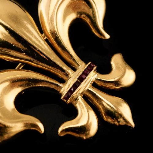 ANTIQUE VICTORIAN LARGE 18K GOLD RUBY FLEUR DE LIS BROOCH C1900 - ADDITIONAL PHOTO 4