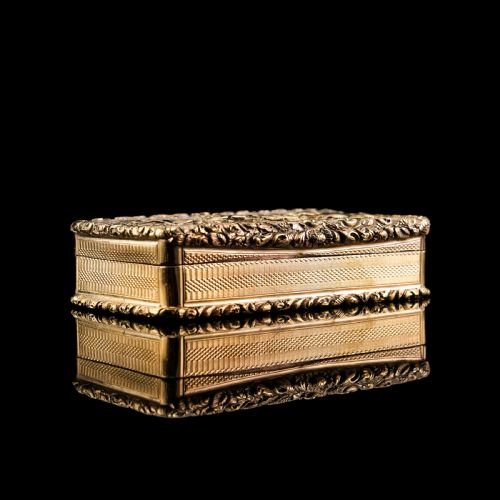 fig 6. Antique Georgian Solid Silver Gilt Snuff Box Battle Scene Top - John Bettridge 1829