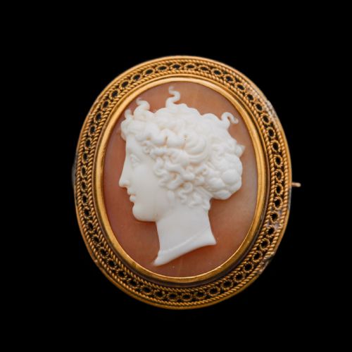 fig 4. Antique Victorian 15ct Gold Carved Shell Cameo with Figural Lady Head - c.1890