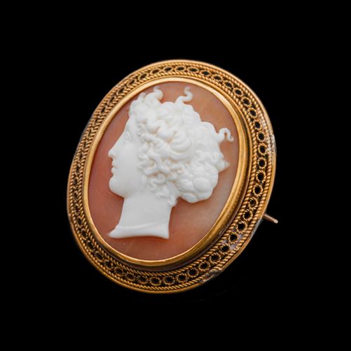fig 5. Antique Victorian 15ct Gold Carved Shell Cameo with Figural Lady Head - c.1890