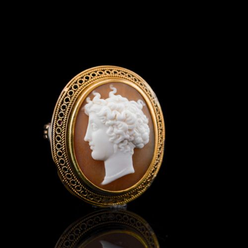 fig 9. Antique Victorian 15ct Gold Carved Shell Cameo with Figural Lady Head - c.1890