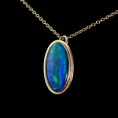 fig 5. 9ct Gold Blue/Green Ammolite Pendant & Chain Necklace