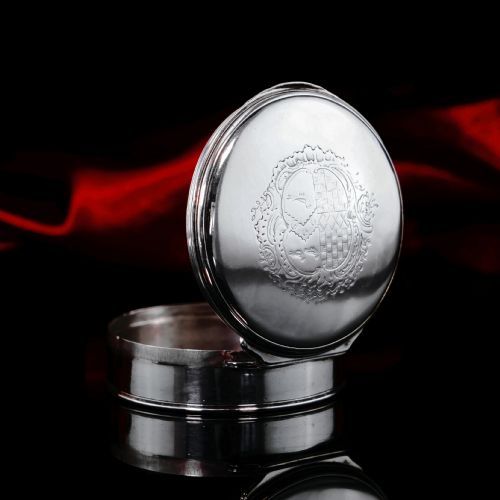fig 6. Antique Georgian Silver Tobacco Box / Snuff Box with Coat of Arms - James Phipps I c.1770s