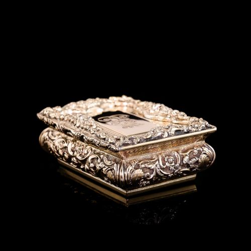 fig 4. Antique Silver Gilt Table Snuff Box - Yapp & Woodward 1847