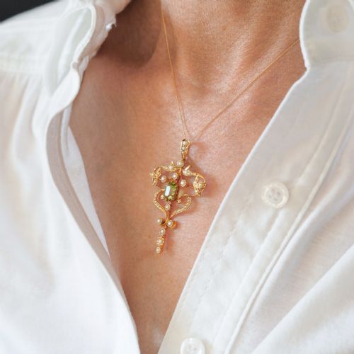 fig 1. Antique Edwardian 15ct Gold Peridot & Pearl Necklace/Pendant - c.1910