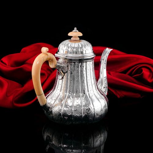 fig 3. Antique Solid Silver Coffee Pot with Abercorn Pattern - Robert Garrard 1866