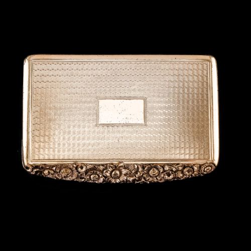 fig 1. Antique Georgian Solid Silver Gilt Snuff Box with Floral Thumbpiece - Thomas Pemberton & Robert Mitchell 1818