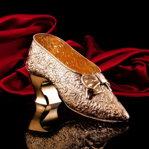 fig 3. Large Antique Solid Sterling Silver Gilt Ribbon Shoe - Chester 1913