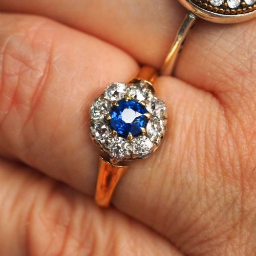 fig 5. Antique Victorian Sapphire & Diamond 18ct Gold Cluster Ring - c.1900