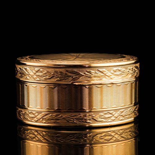 fig 8. Antique French Solid Silver Gilt Snuff Box / Circular Box with Engine Turned/Guilloche Decoration - 19th c.