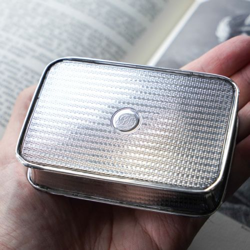 fig 3. Large Antique Georgian Solid Silver Snuff Box with Engine Turned Motifs - London 1814
