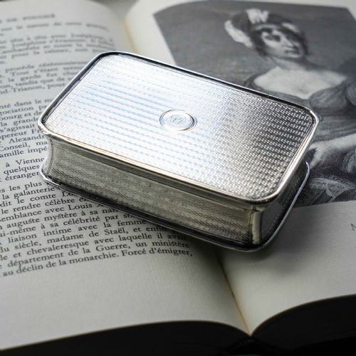 fig 7. Large Antique Georgian Solid Silver Snuff Box with Engine Turned Motifs - London 1814
