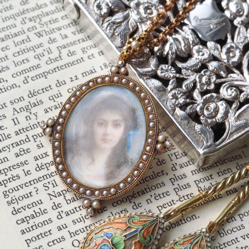 fig 6. Antique Victorian Lady Portrait Pendant Necklace Pearls & Diamond 9ct Gold