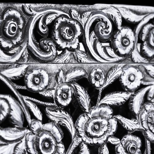MAGNIFICENT ANTIQUE VICTORIAN SOLID SILVER CARD CASE WITH FLORAL CHASED AND PIERCED MOTIF FRANCIS CLARK 1839 - ADDITIONAL PHOTO 17