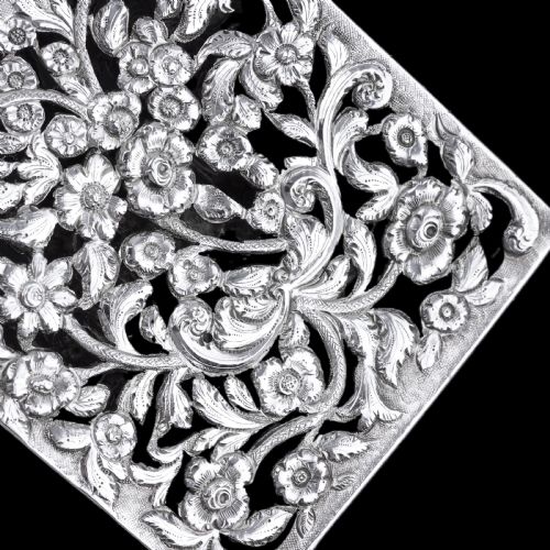 MAGNIFICENT ANTIQUE VICTORIAN SOLID SILVER CARD CASE WITH FLORAL CHASED AND PIERCED MOTIF FRANCIS CLARK 1839 - ADDITIONAL PHOTO 20