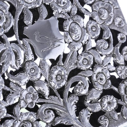 MAGNIFICENT ANTIQUE VICTORIAN SOLID SILVER CARD CASE WITH FLORAL CHASED AND PIERCED MOTIF FRANCIS CLARK 1839 - ADDITIONAL PHOTO 26